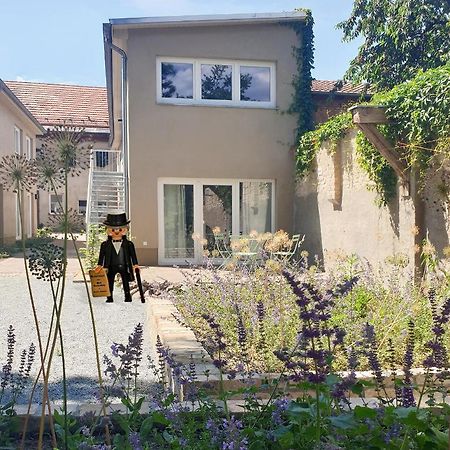 네우루핀 Travel Art Boardinghouse 아파트 호텔 외부 사진
